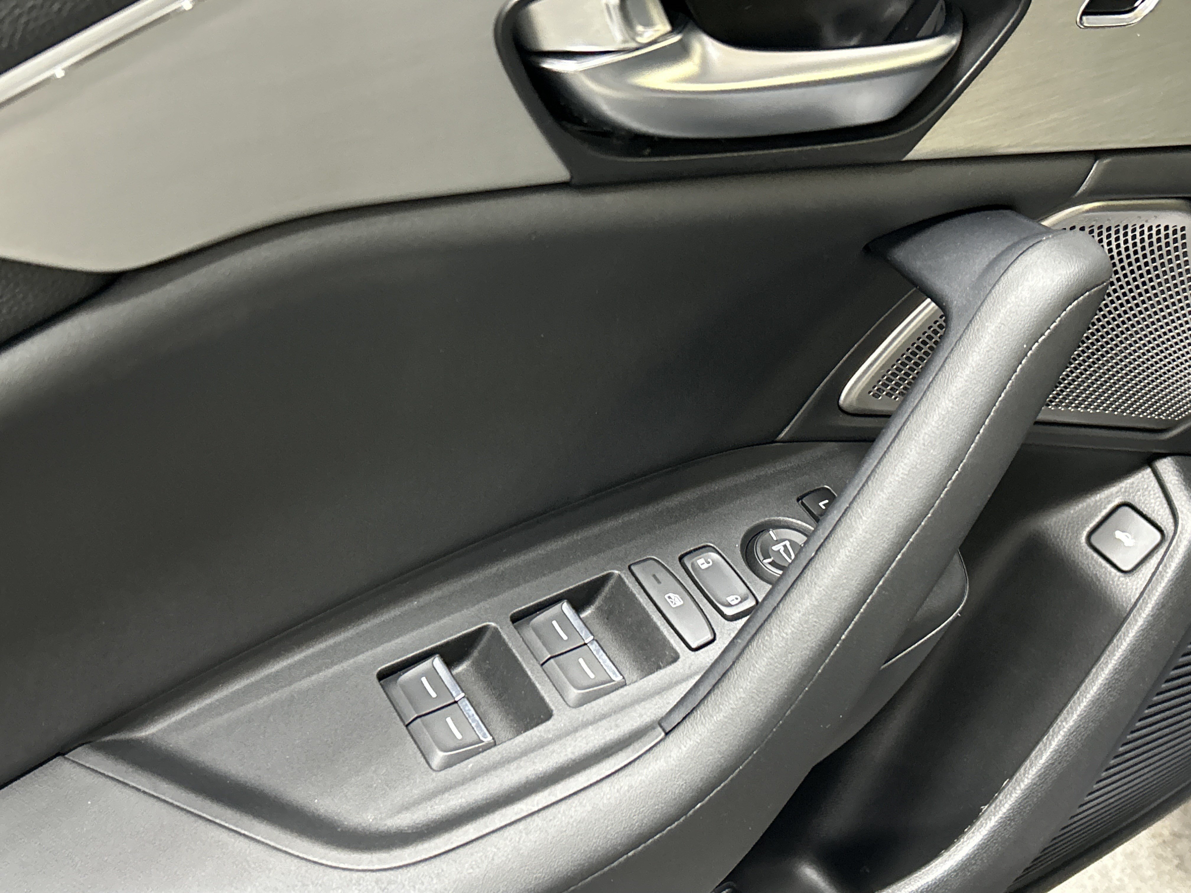 Used 2023 Acura TLX w/ Technology Package FWD image 15