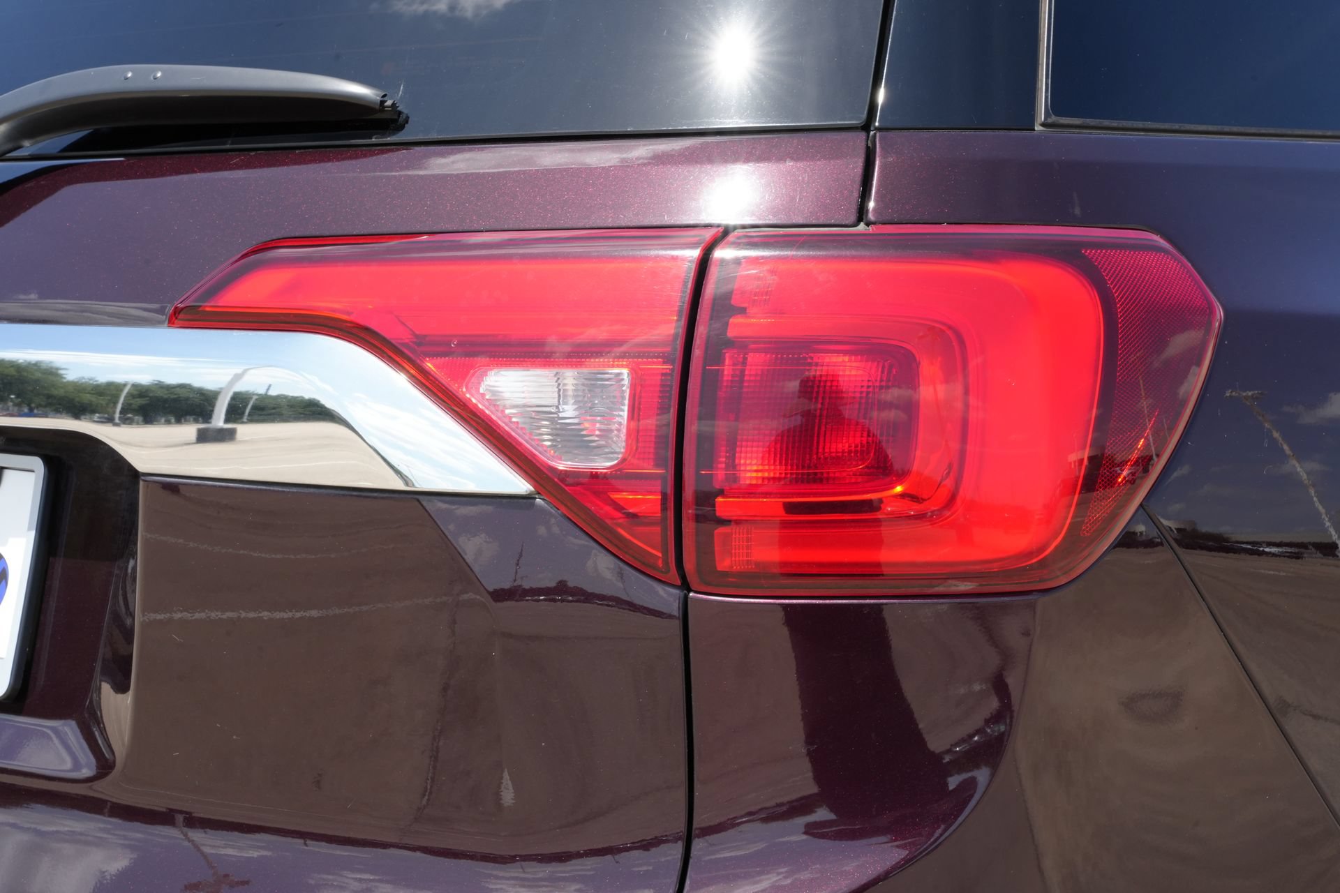 Used 2018 GMC Acadia SLE w/ Driver Alert Package I FWD image 22