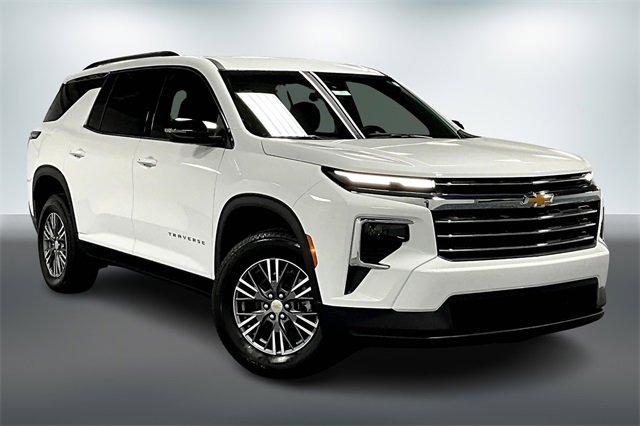 New 2026 Chevrolet Traverse LT image 1