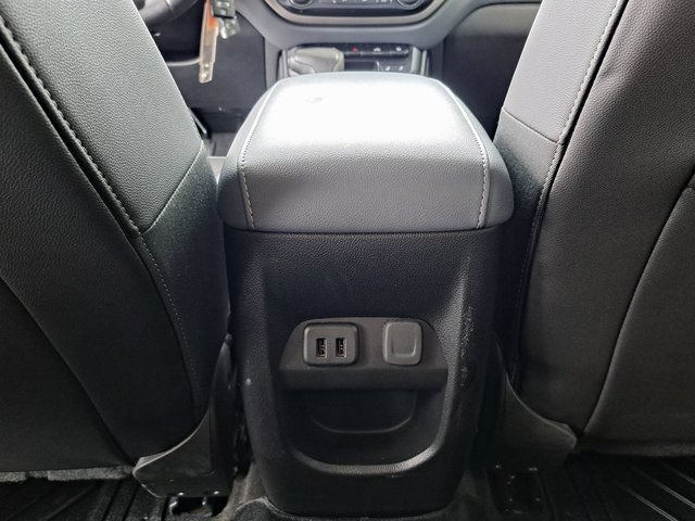Used 2018 Chevrolet Colorado Z71 w/ Z71 Midnight Edition AWD/4WD image 27