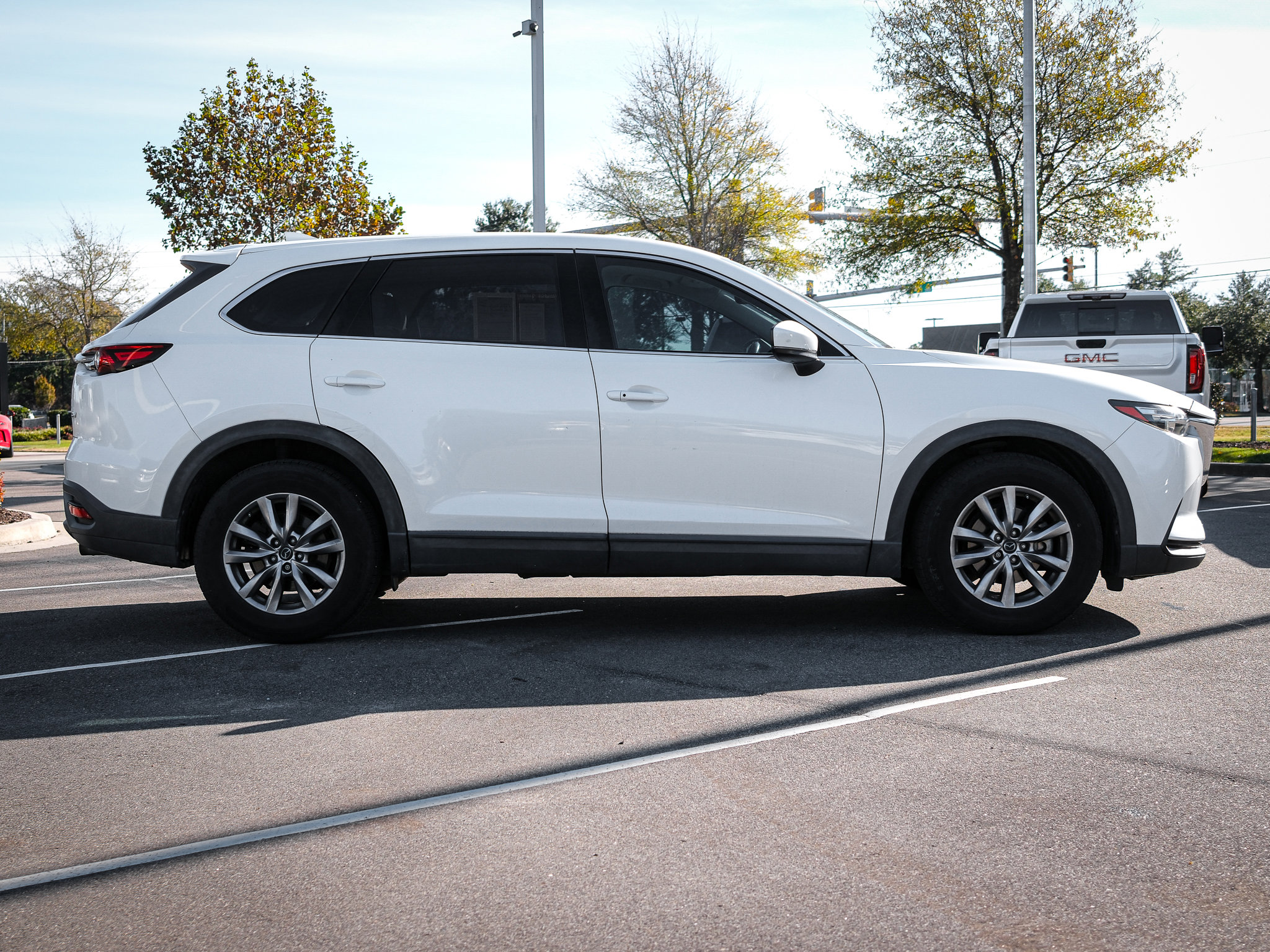 Used 2018 MAZDA CX-9 Touring image 12