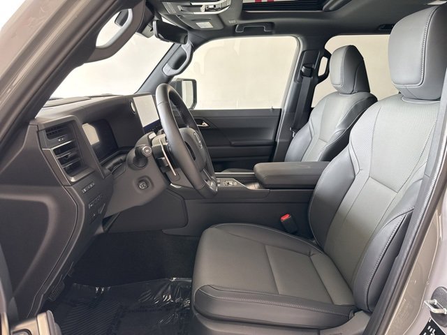 Used 2025 Lexus GX 550 w/ Cold Area Package image 22