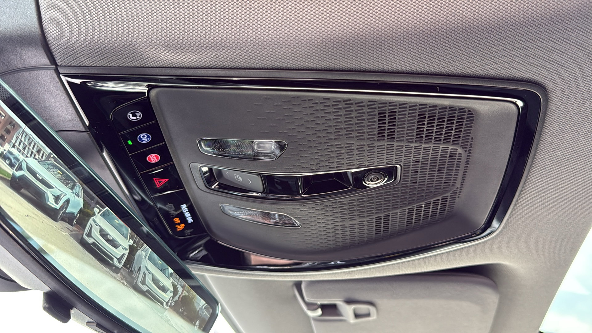 New 2026 Cadillac Optiq Sport 2 w/ LPO, Floor Liner Package AWD/4WD image 25