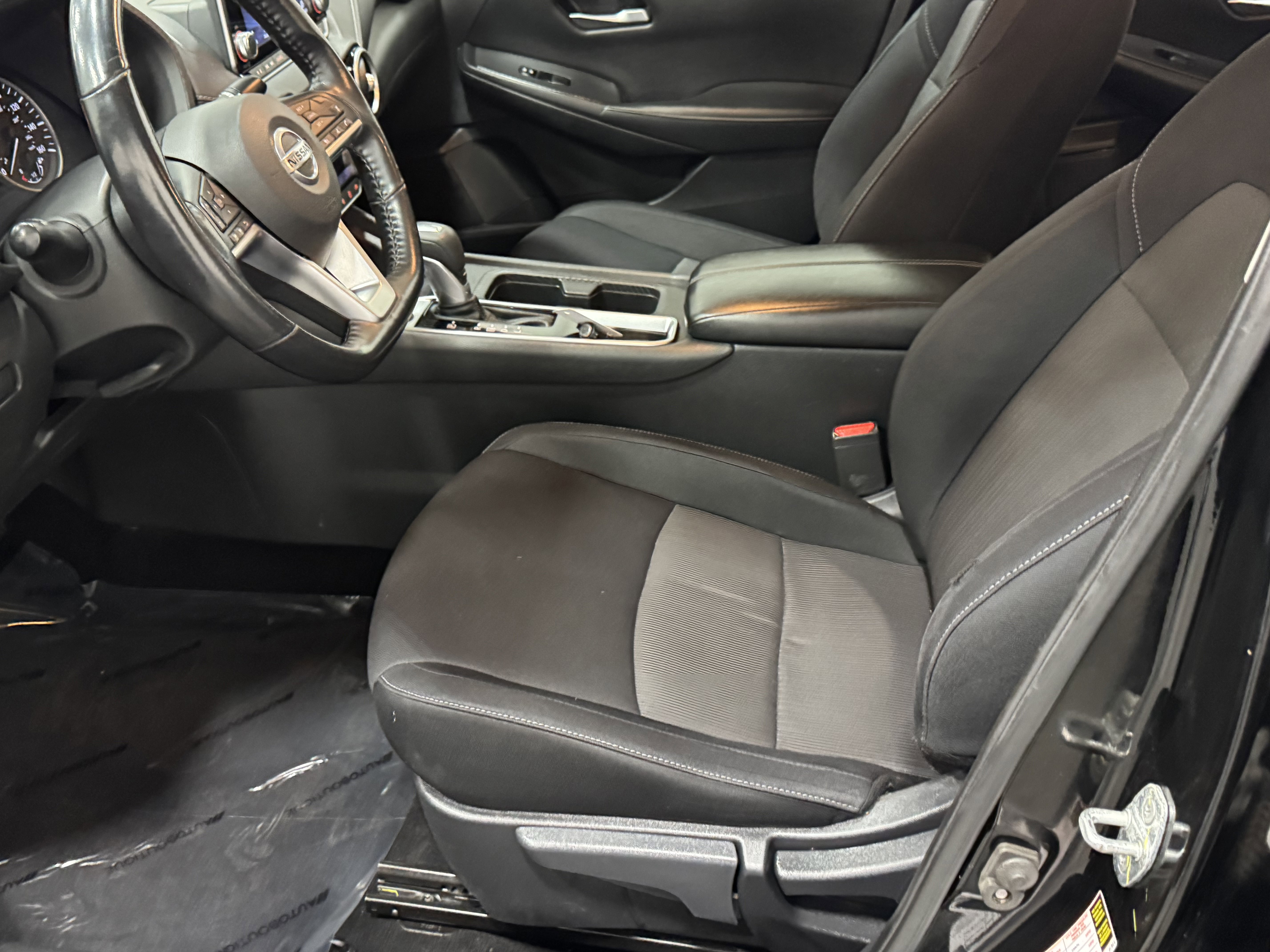 Used 2021 Nissan Sentra SV image 27