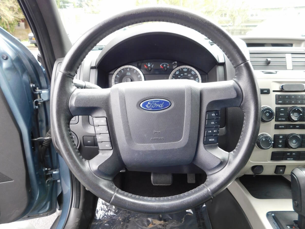 Used 2010 Ford Escape XLT image 9