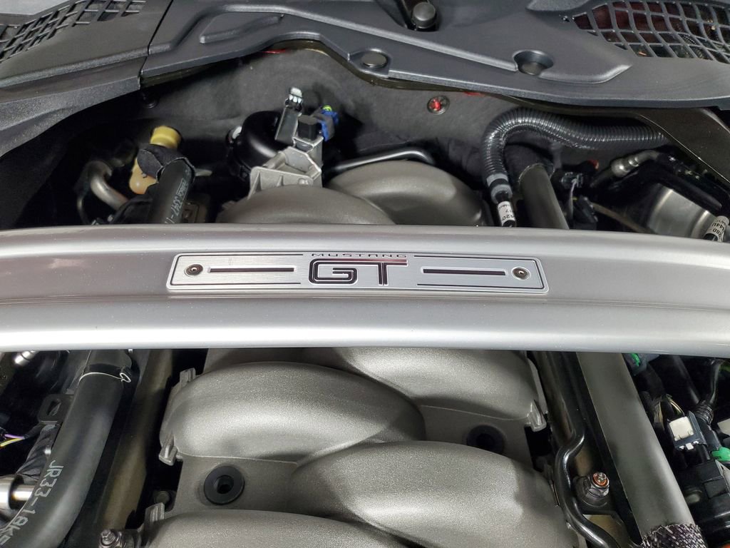 Used 2018 Ford Mustang GT Premium w/ GT Performance Package RWD image 15