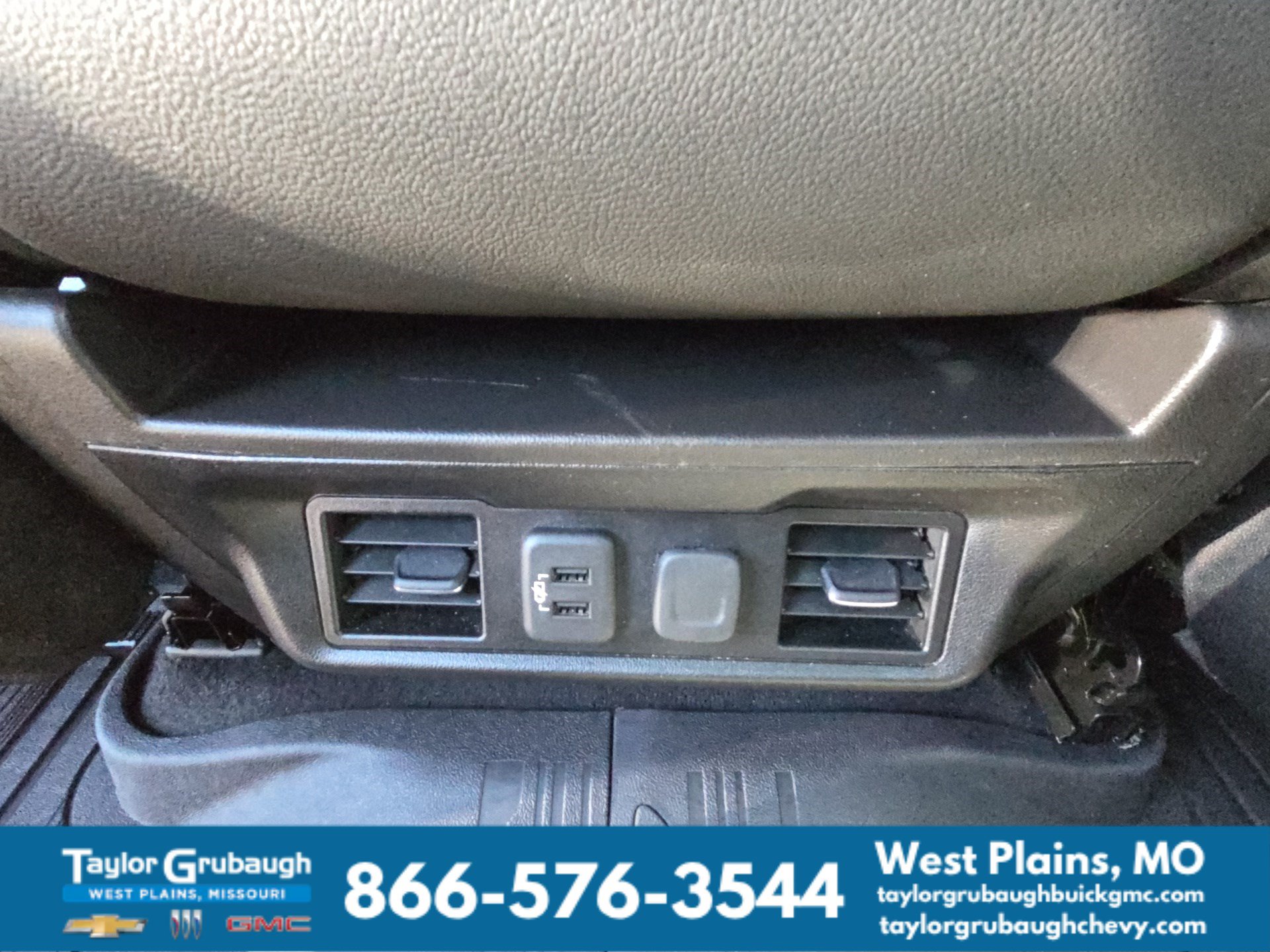Used 2020 GMC Sierra 1500 SLT AWD/4WD image 32