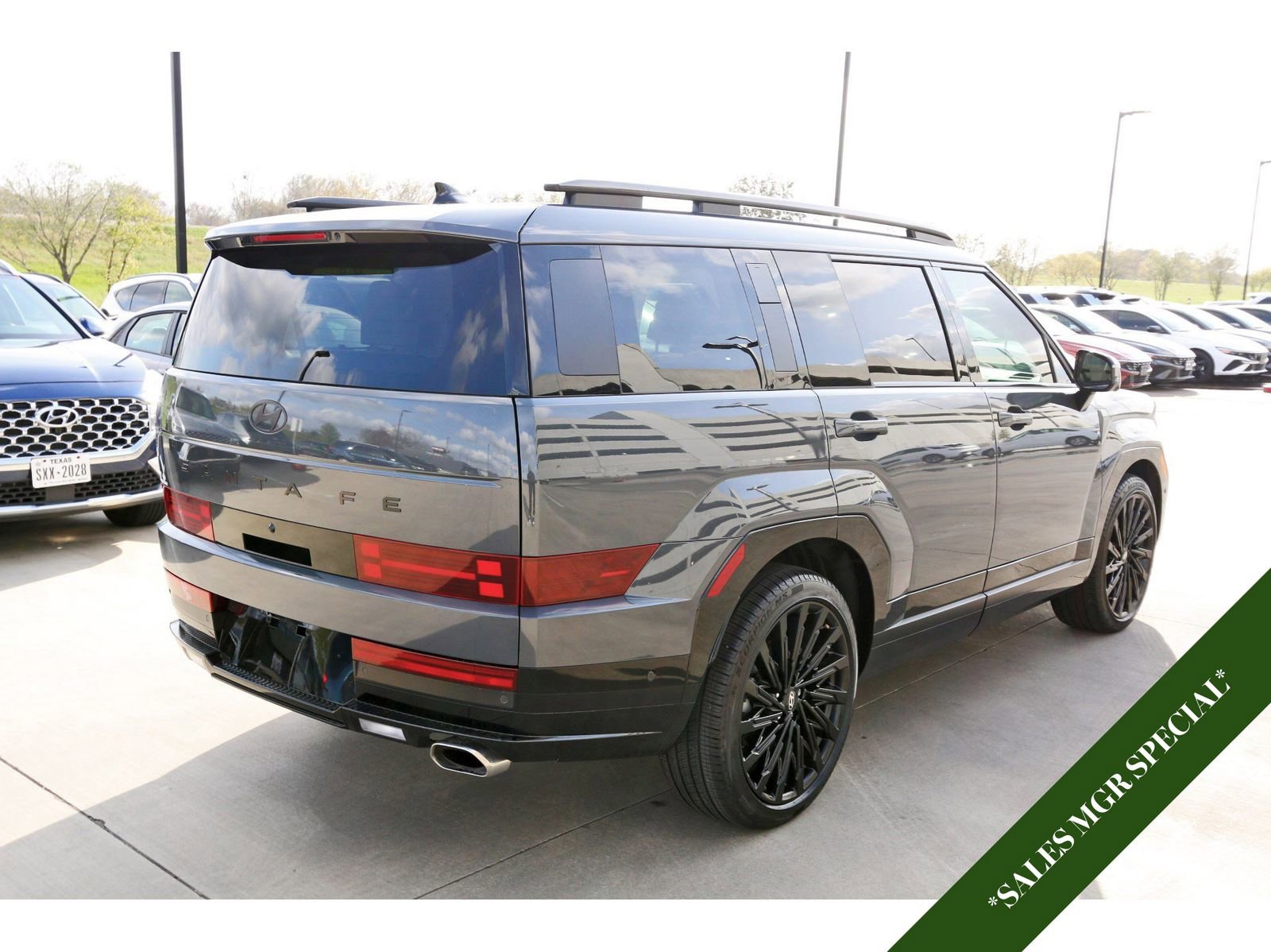 Used 2025 Hyundai Santa Fe Calligraphy image 8