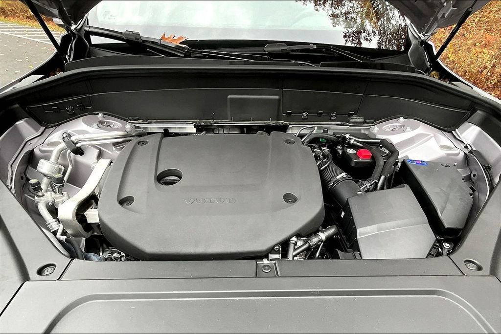 New 2026 Volvo XC90 B6 Plus w/ Protection Package Premier AWD/4WD image 11