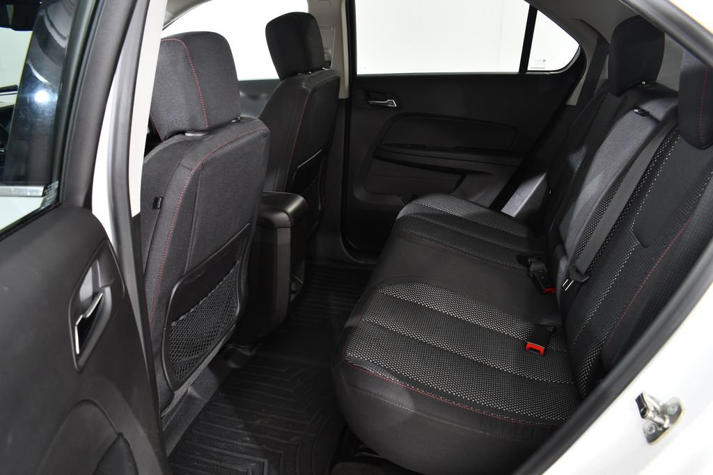Used 2015 Chevrolet Equinox LT w/ Driver Convenience Package AWD/4WD image 16
