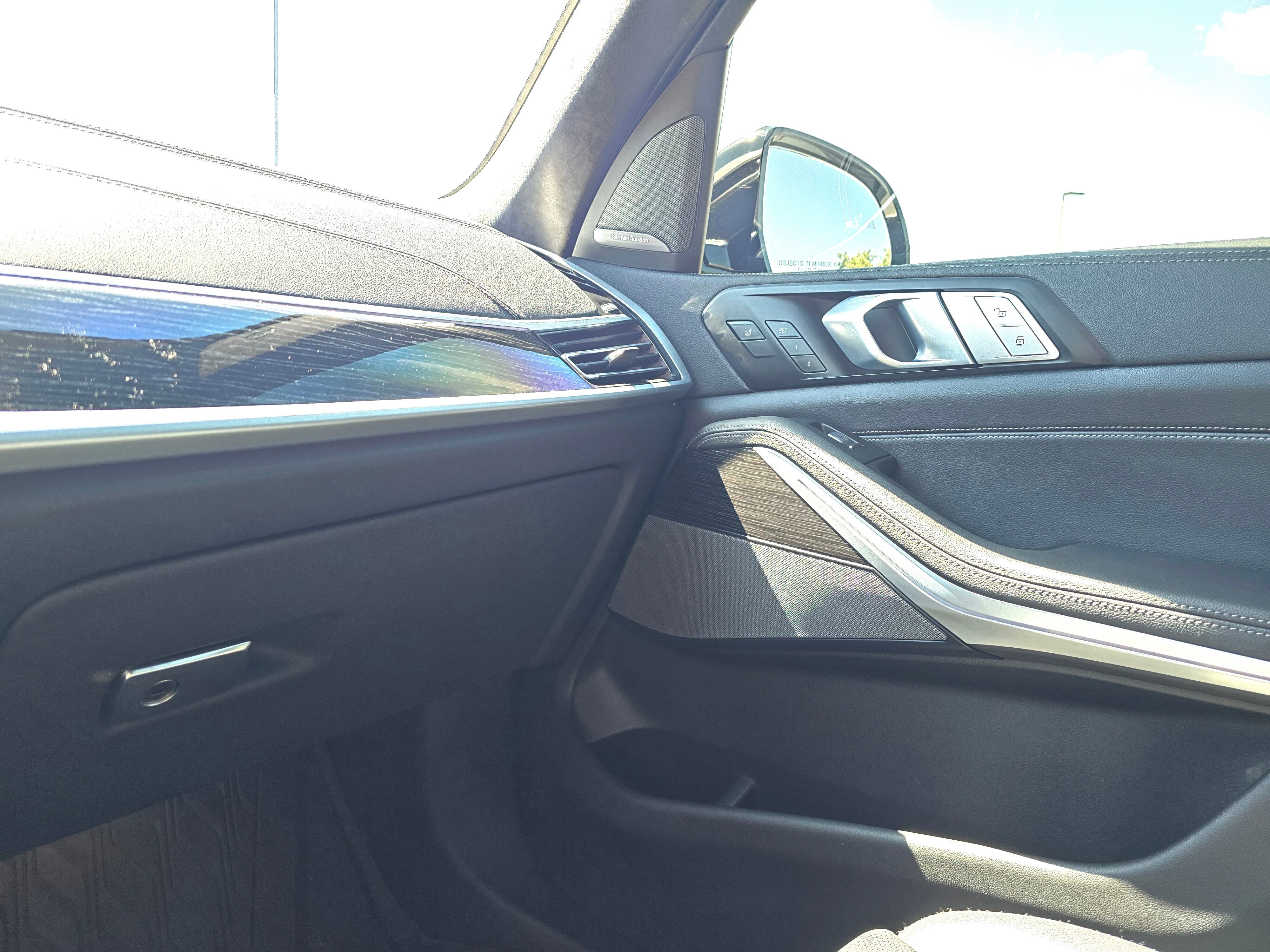 Used 2022 BMW X7 M50i AWD/4WD image 58