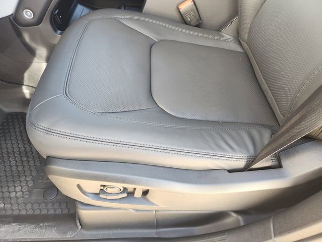 Used 2026 Land Rover Defender 110 S image 17