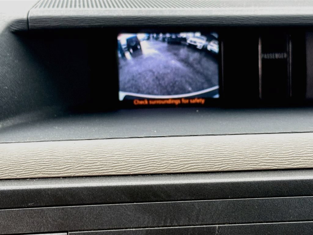 Used 2014 Toyota Sienna XLE FWD image 16