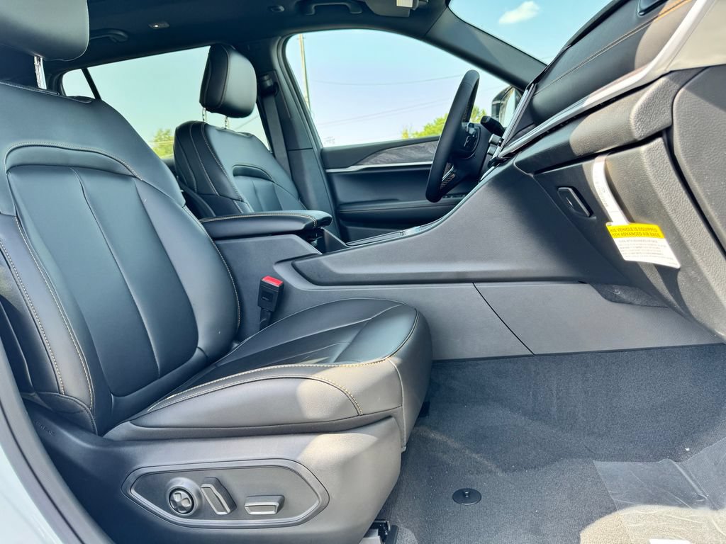 New 2026 Jeep Grand Cherokee L Limited AWD/4WD image 10