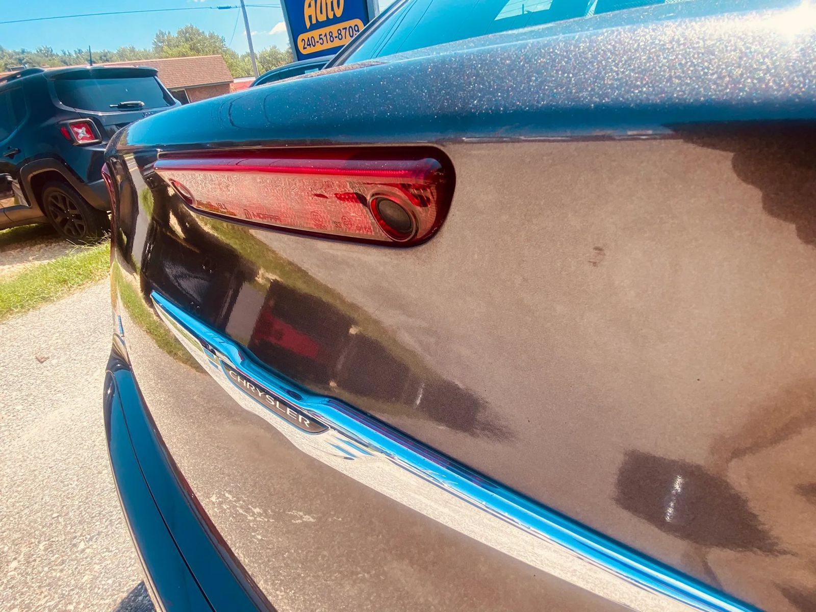 Used 2017 Chrysler 300 S w/ 300S Premium Group AWD/4WD image 8