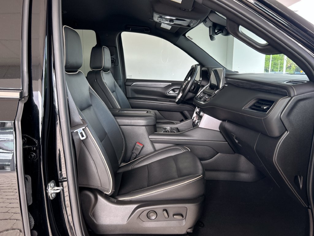 Used 2024 GMC Yukon SLT RWD image 30