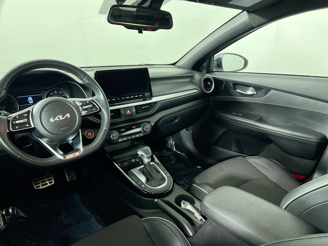 Certified 2024 Kia Forte GT-Line FWD image 31