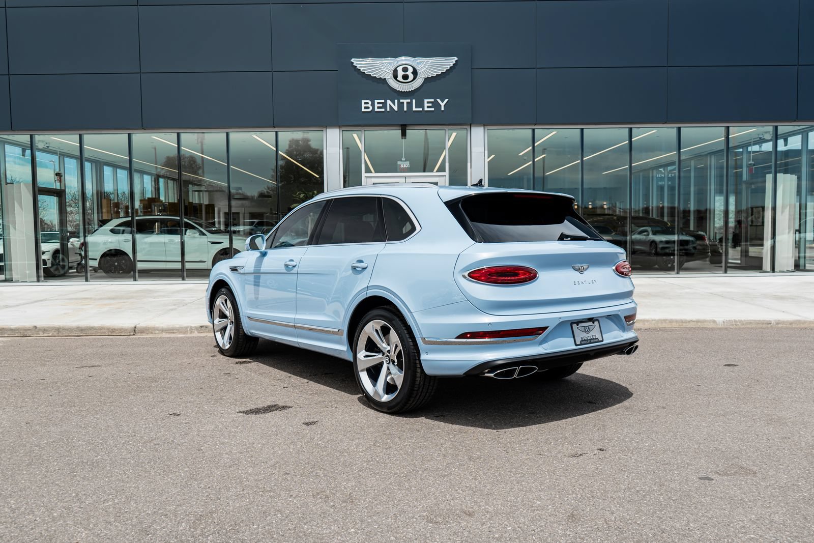New 2026 Bentley Bentayga AWD/4WD image 8