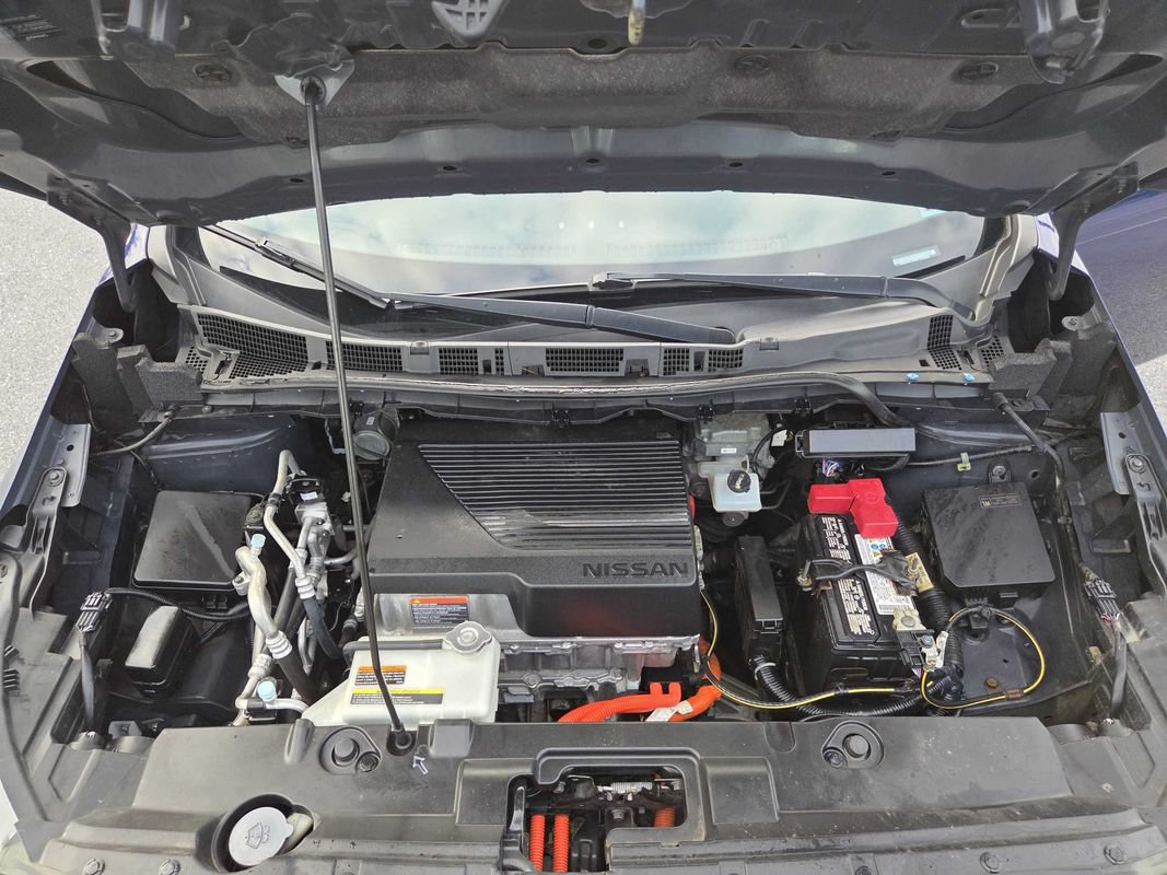 Used 2019 Nissan Leaf SV w/ SV Technology Package FWD image 28