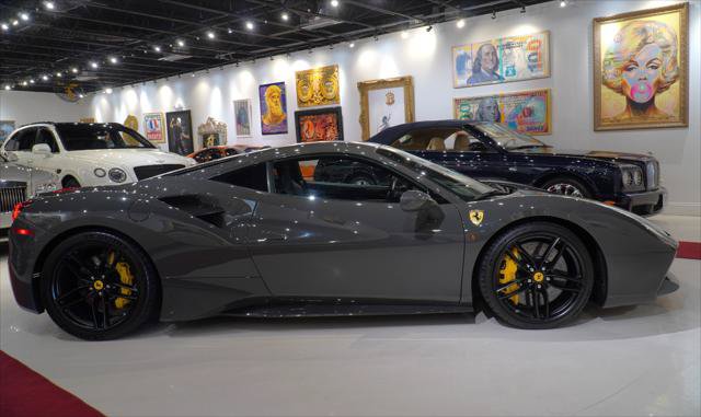 Used 2018 Ferrari 488 GTB RWD image 5