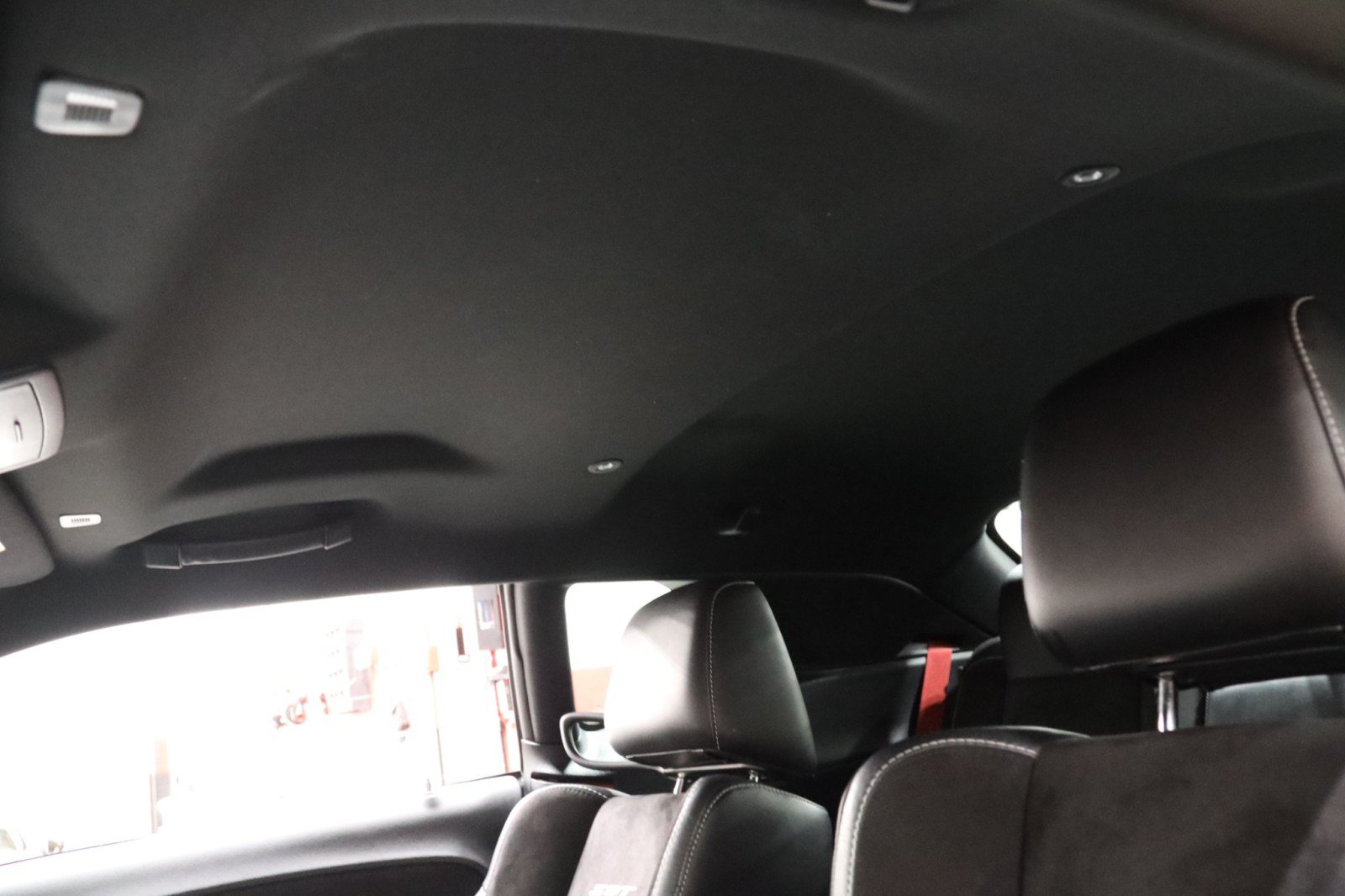 Used 2018 Dodge Challenger SRT w/ Technology Group RWD image 64