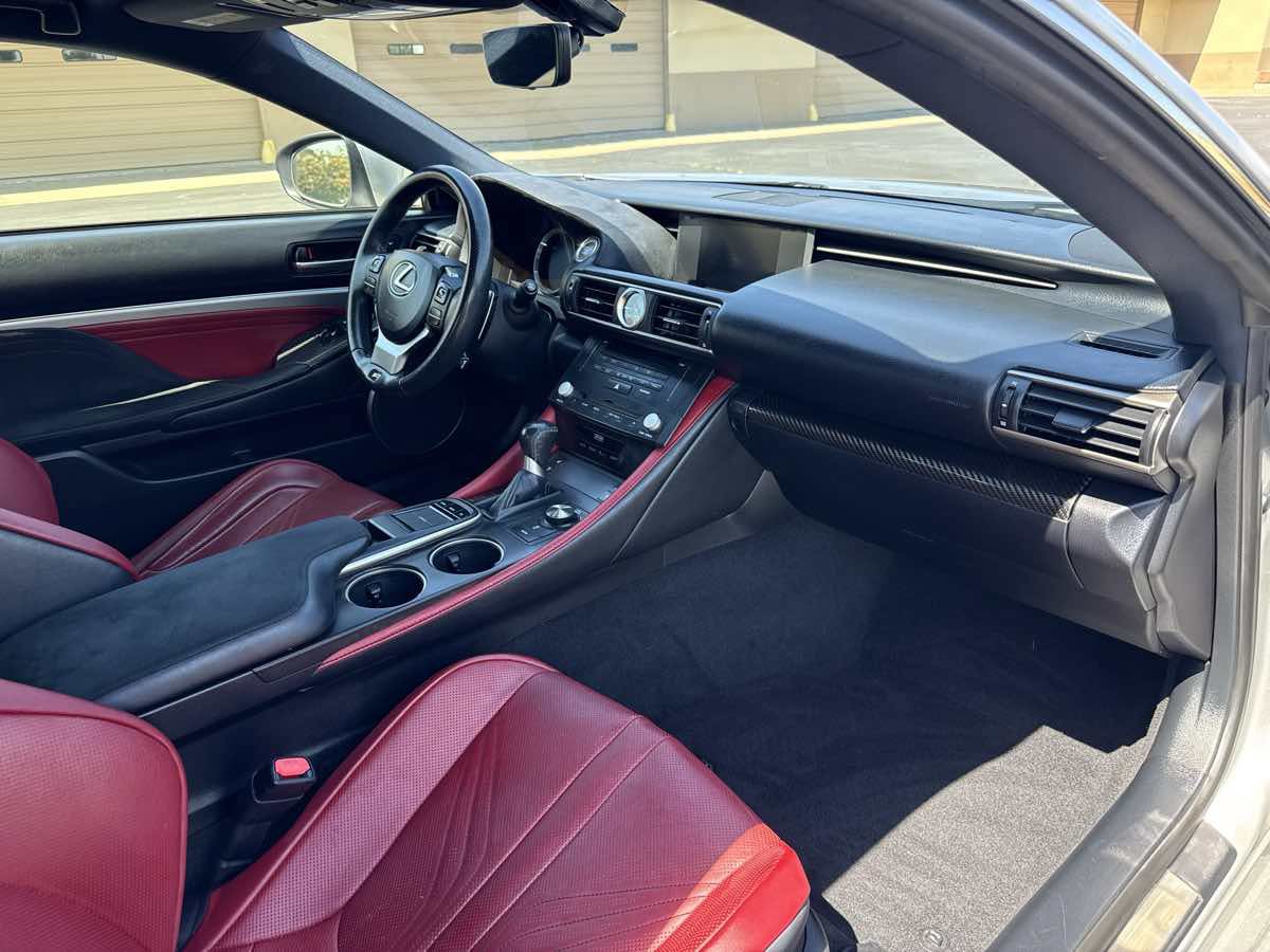 Used 2015 Lexus RC F w/ Premium Package RWD image 20