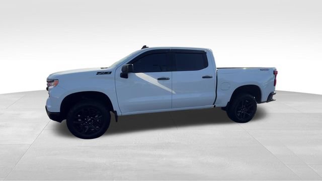 Used 2024 Chevrolet Silverado 1500 LT Trail Boss w/ Convenience Package II AWD/4WD image 3