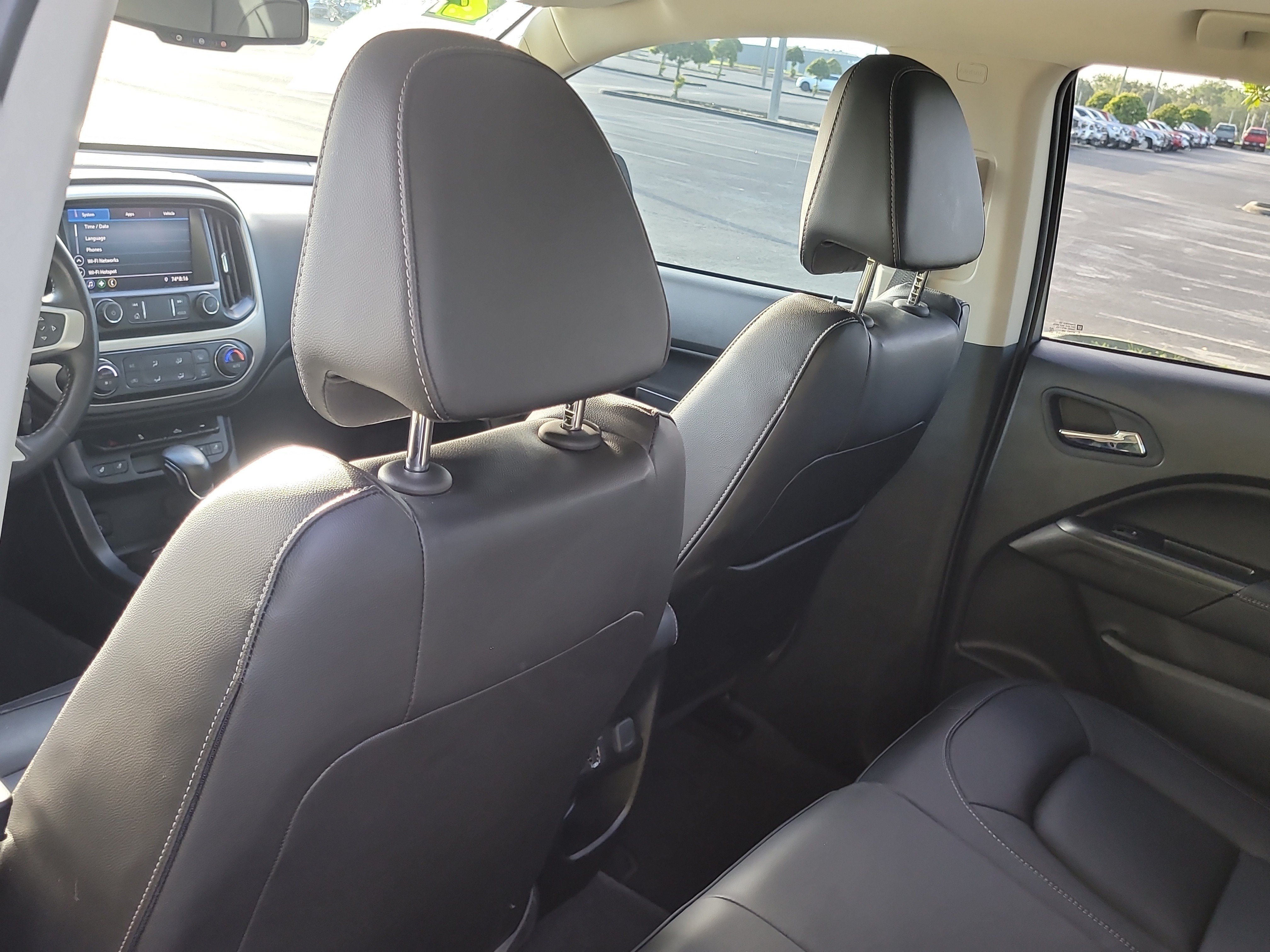 Used 2022 GMC Canyon Elevation w/ Elevation Premium Package AWD/4WD image 13