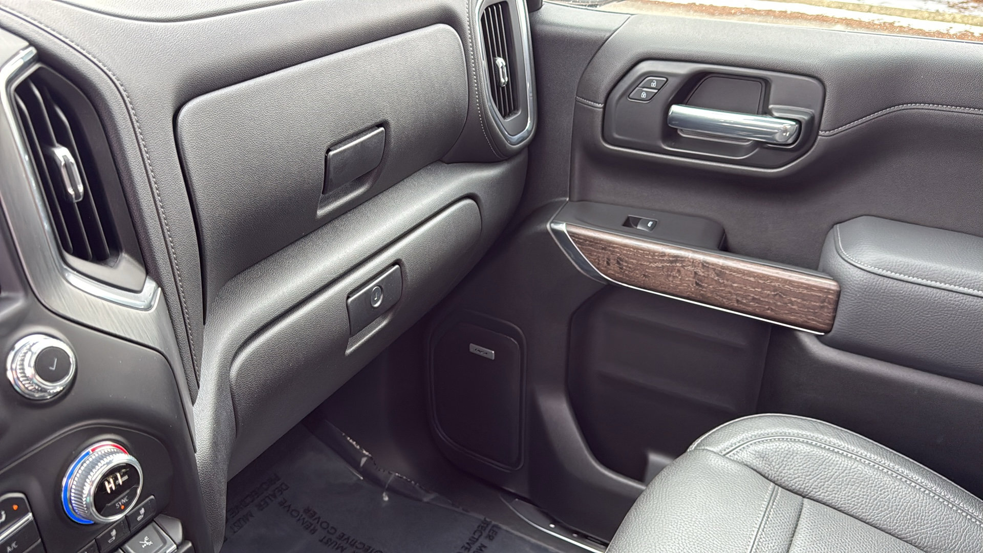 Used 2021 GMC Sierra 1500 Denali w/ Denali Ultimate Package image 25