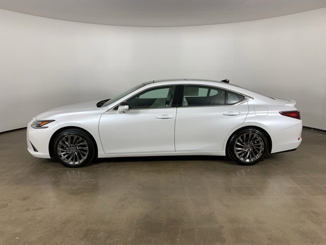 Used 2025 Lexus ES 350 Ultra Luxury w/ Accessory Package (Z2) image 16