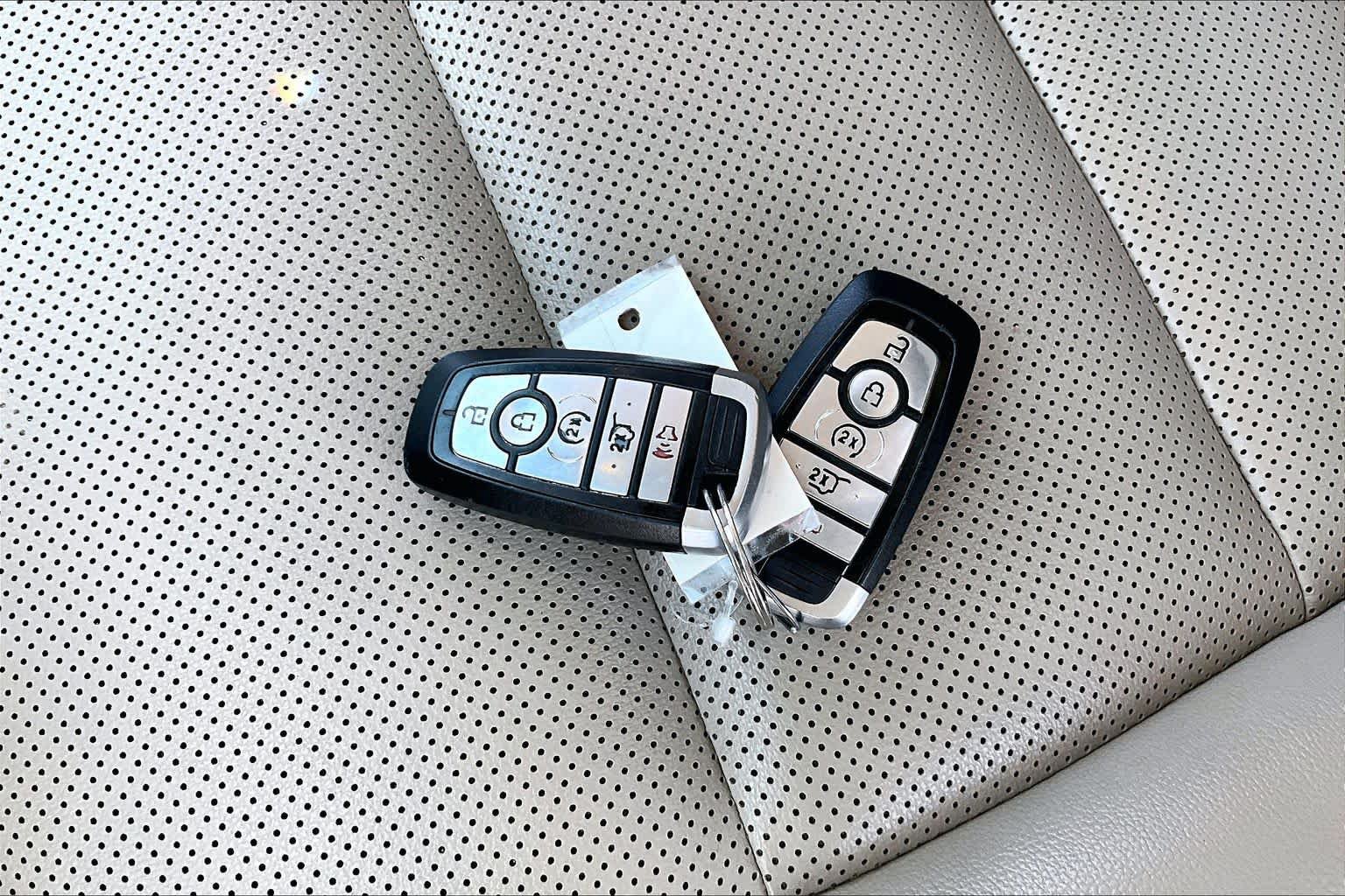 Certified 2021 Ford Escape SEL FWD image 13