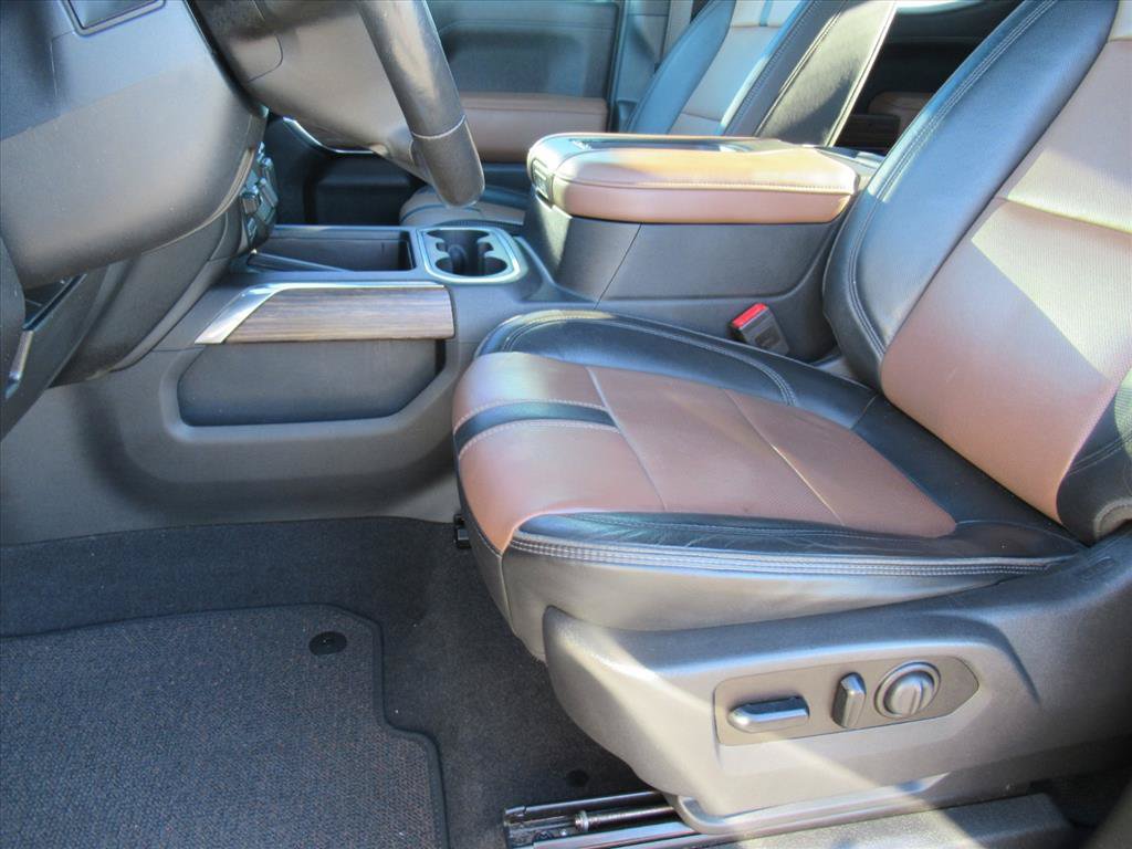 Used 2020 Chevrolet Silverado 1500 High Country AWD/4WD image 16