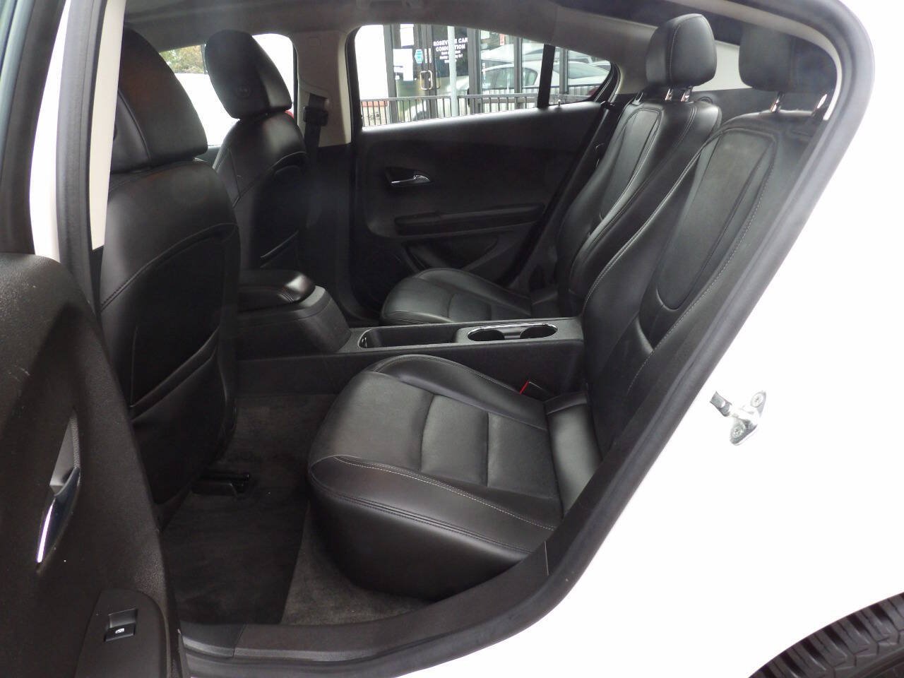 Used 2012 Chevrolet Volt Premium w/ Premium Trim Package FWD image 9