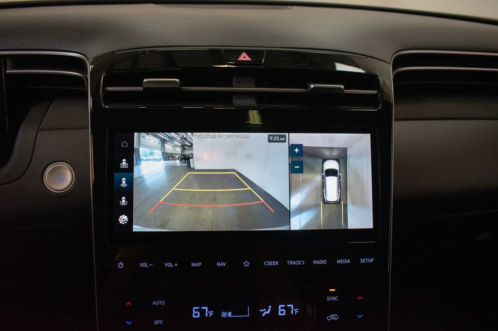 Used 2024 Hyundai Tucson Limited AWD/4WD image 16