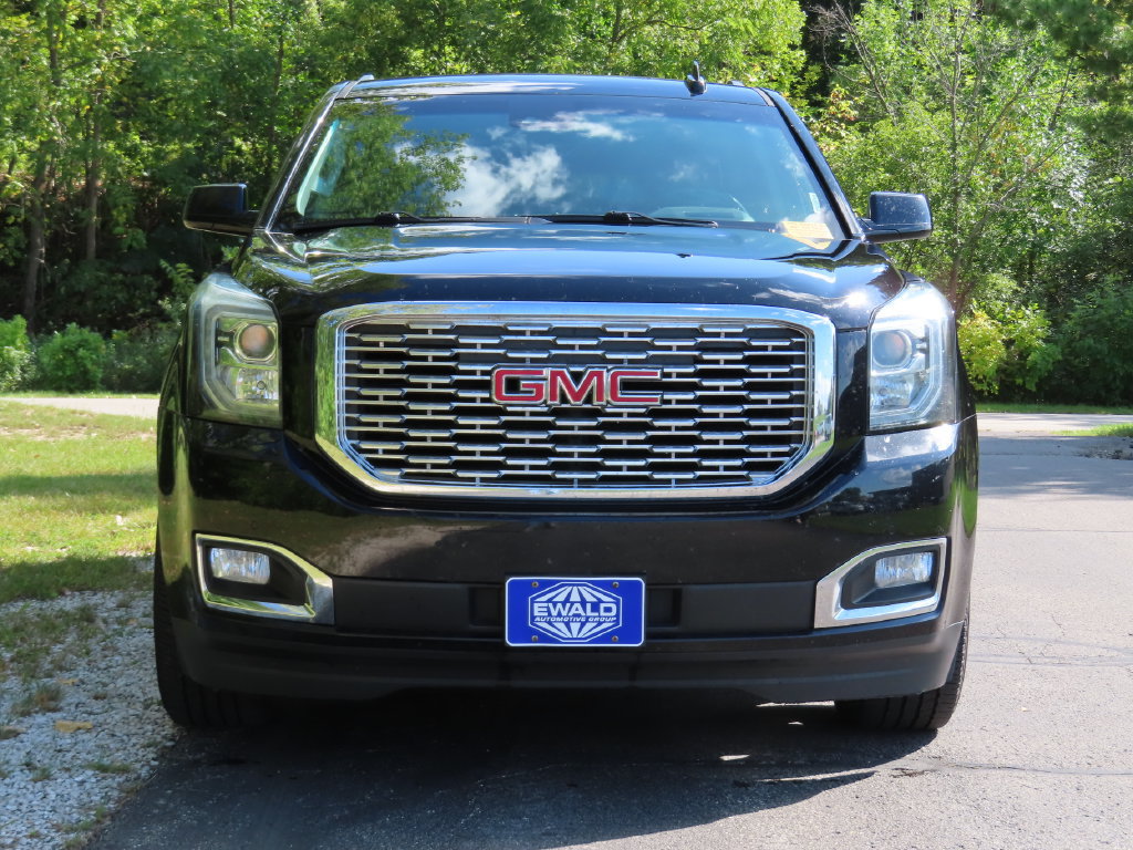 Used 2019 GMC Yukon XL Denali AWD/4WD image 2