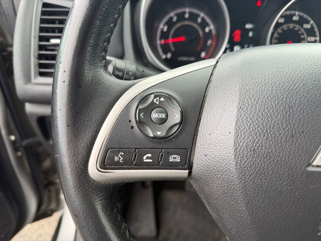 Used 2015 Mitsubishi Outlander Sport ES image 29