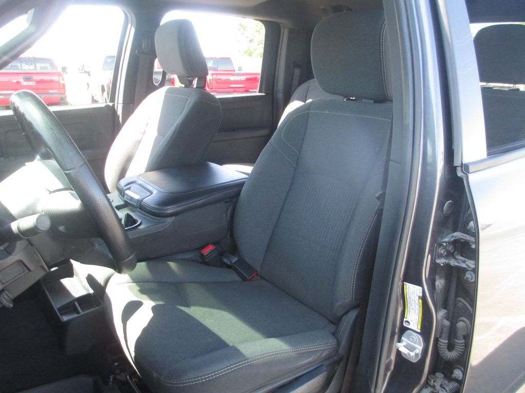 Used 2024 RAM 3500 Tradesman w/ Chrome Appearance Group AWD/4WD image 20