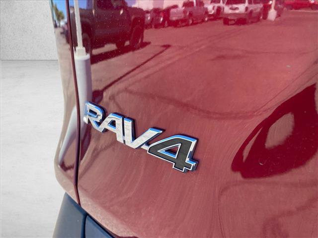Used 2021 Toyota RAV4 LE w/ Carpet Mat Package (TMS) FWD image 15