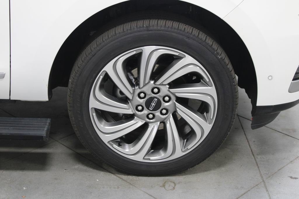 Used 2023 Lincoln Navigator Reserve image 14