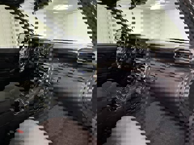 Used 2025 Toyota Tacoma SR5 image 28