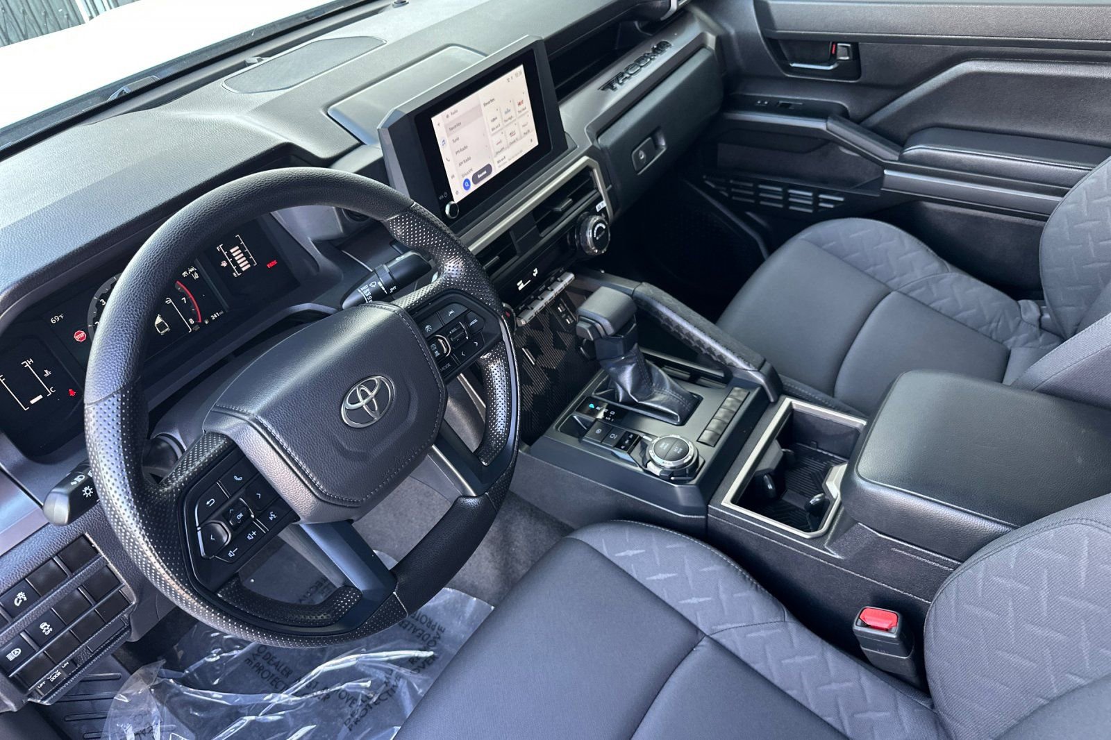 Certified 2025 Toyota Tacoma SR5 image 10