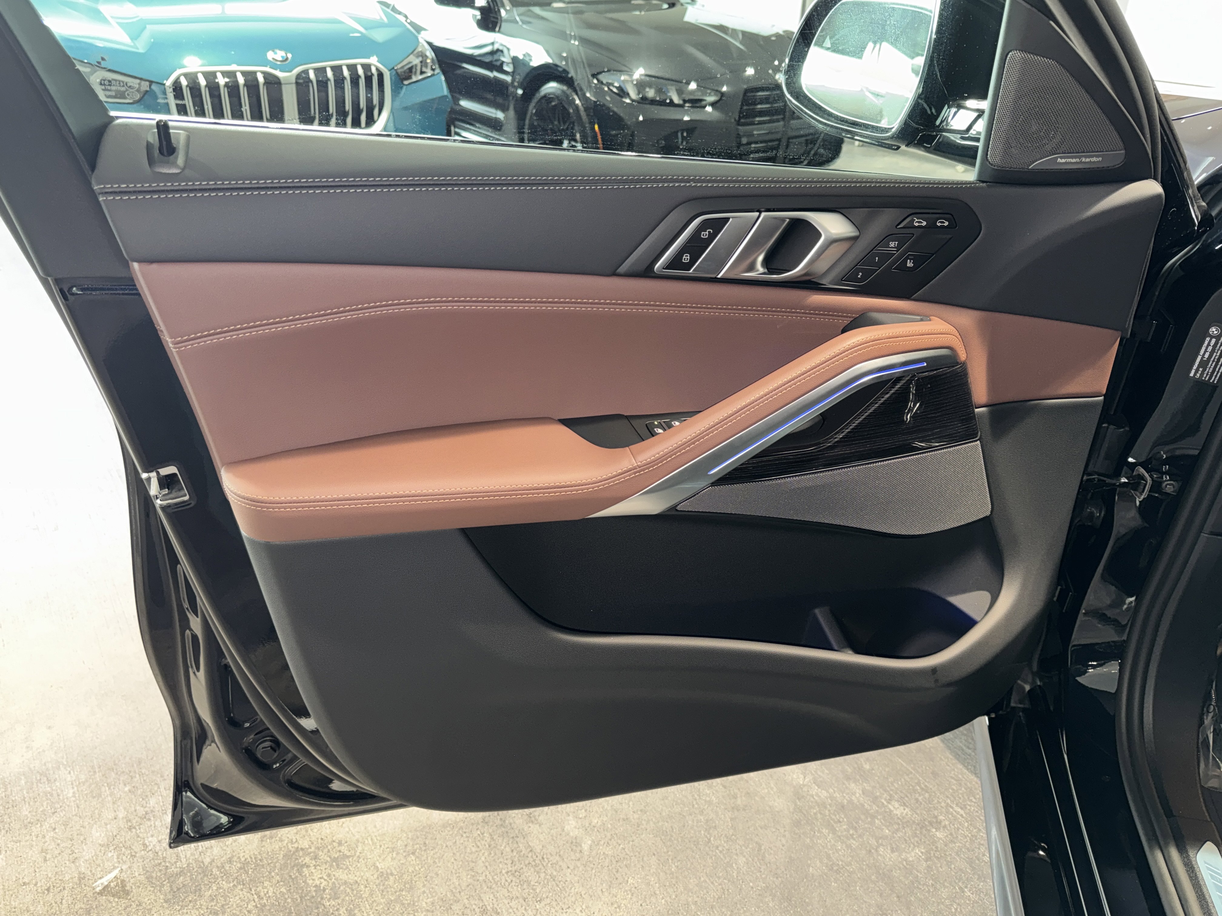 New 2026 BMW X6 xDrive40i w/ Climate Comfort Package image 13