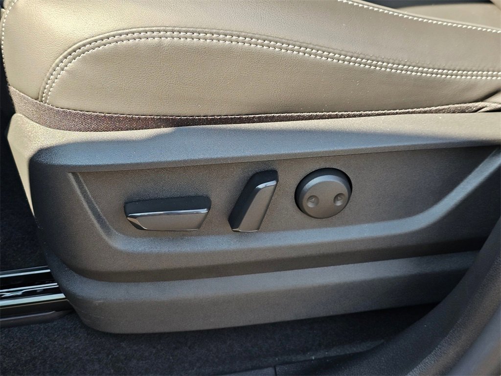 New 2025 Nissan Armada SL image 33