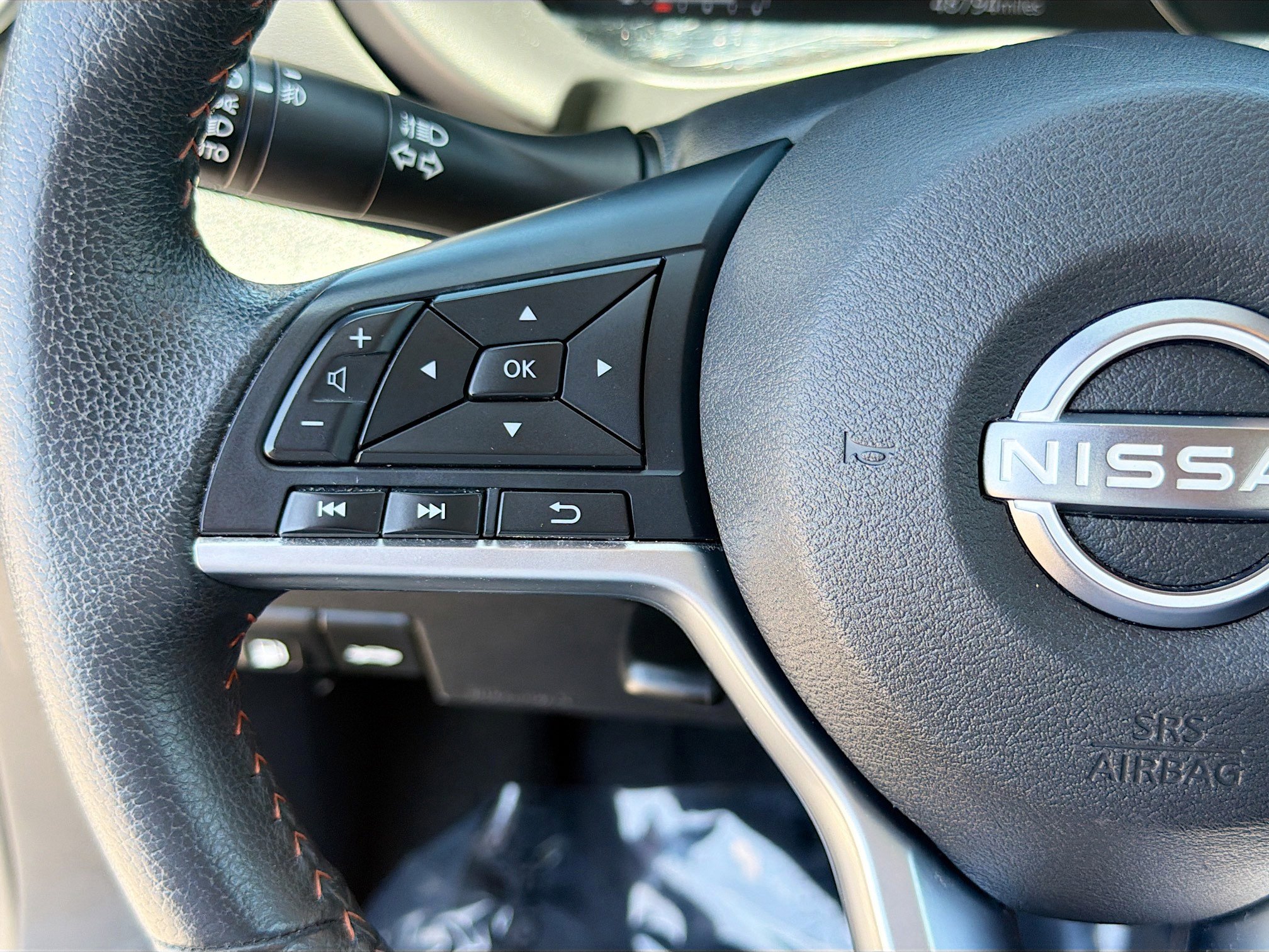 Used 2024 Nissan Kicks SR FWD image 32