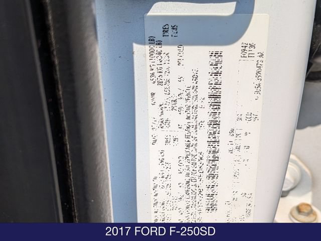 Used 2017 Ford F250 Lariat w/ Lariat Ultimate Package AWD/4WD image 32