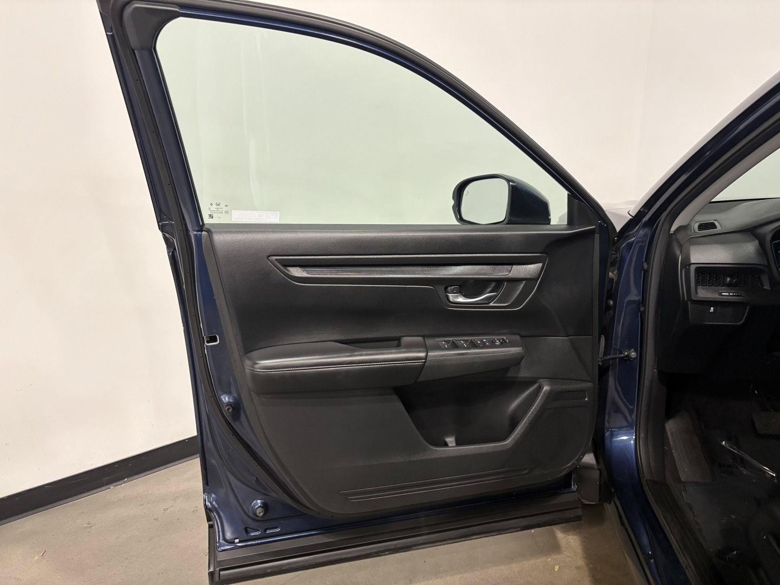 Used 2024 Honda CR-V EX image 10
