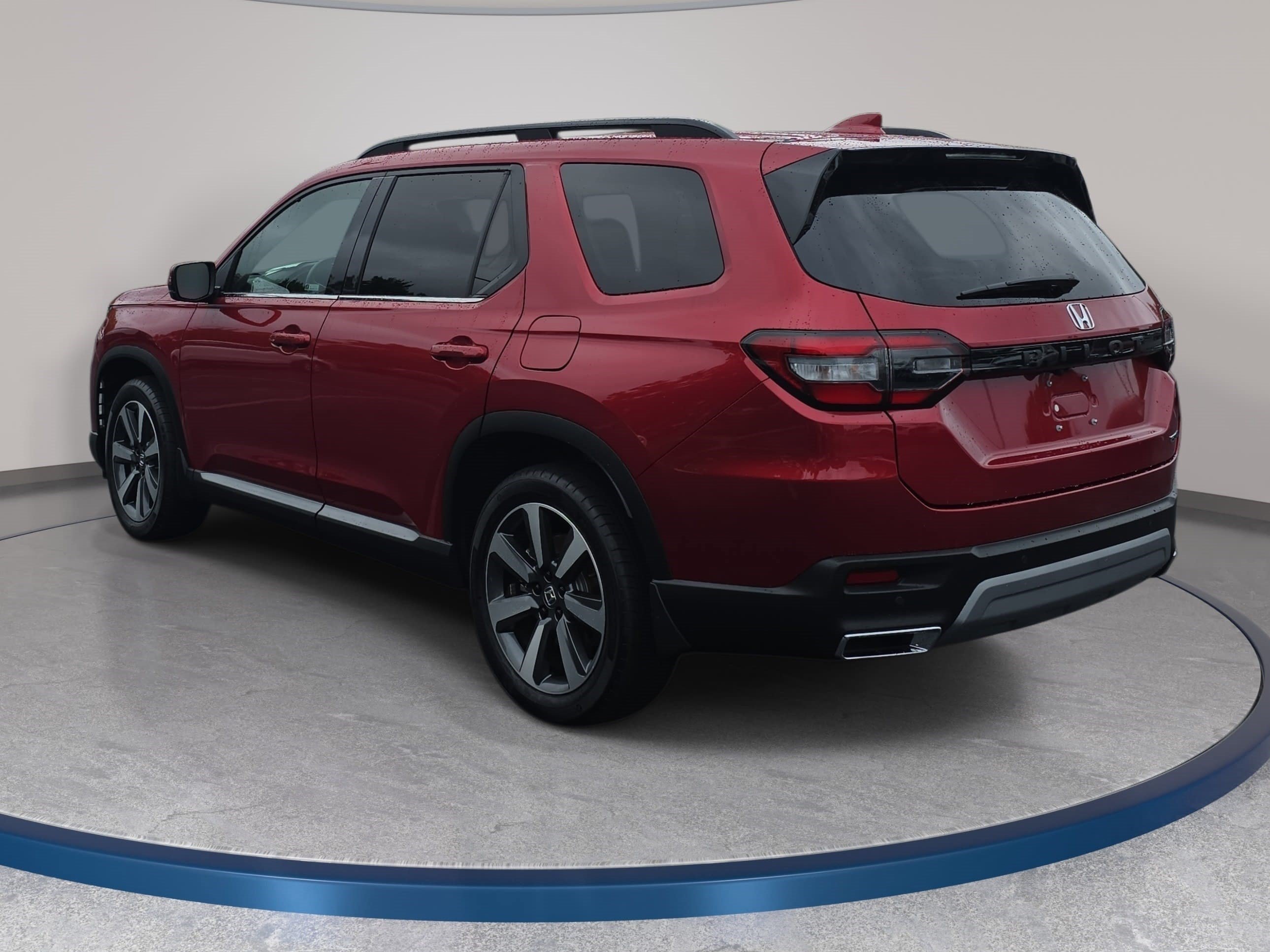 Used 2024 Honda Pilot Touring image 7