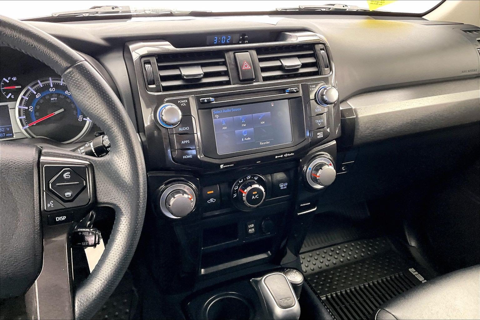 Used 2017 Toyota 4Runner TRD Off-Road Premium AWD/4WD image 5