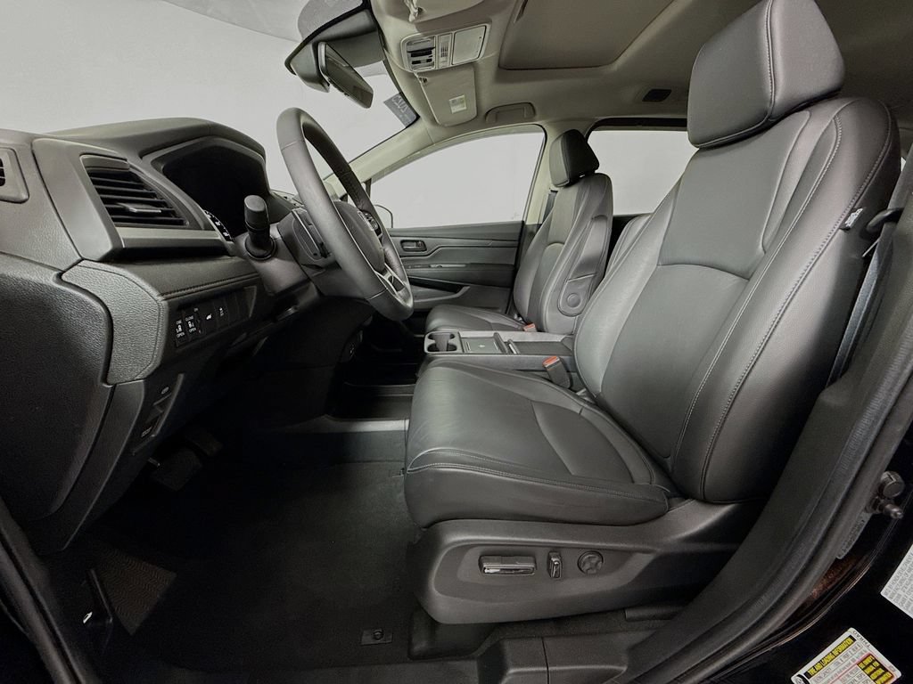 Certified 2025 Honda Odyssey EX-L image 19
