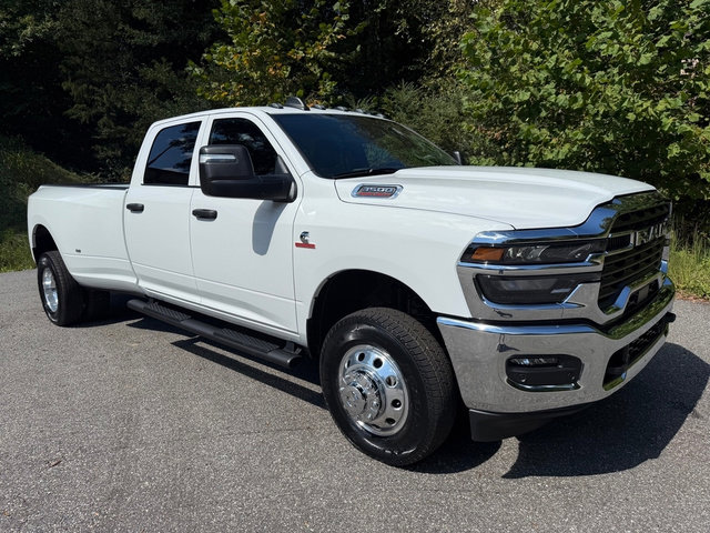New 2026 RAM 3500 Tradesman image 5